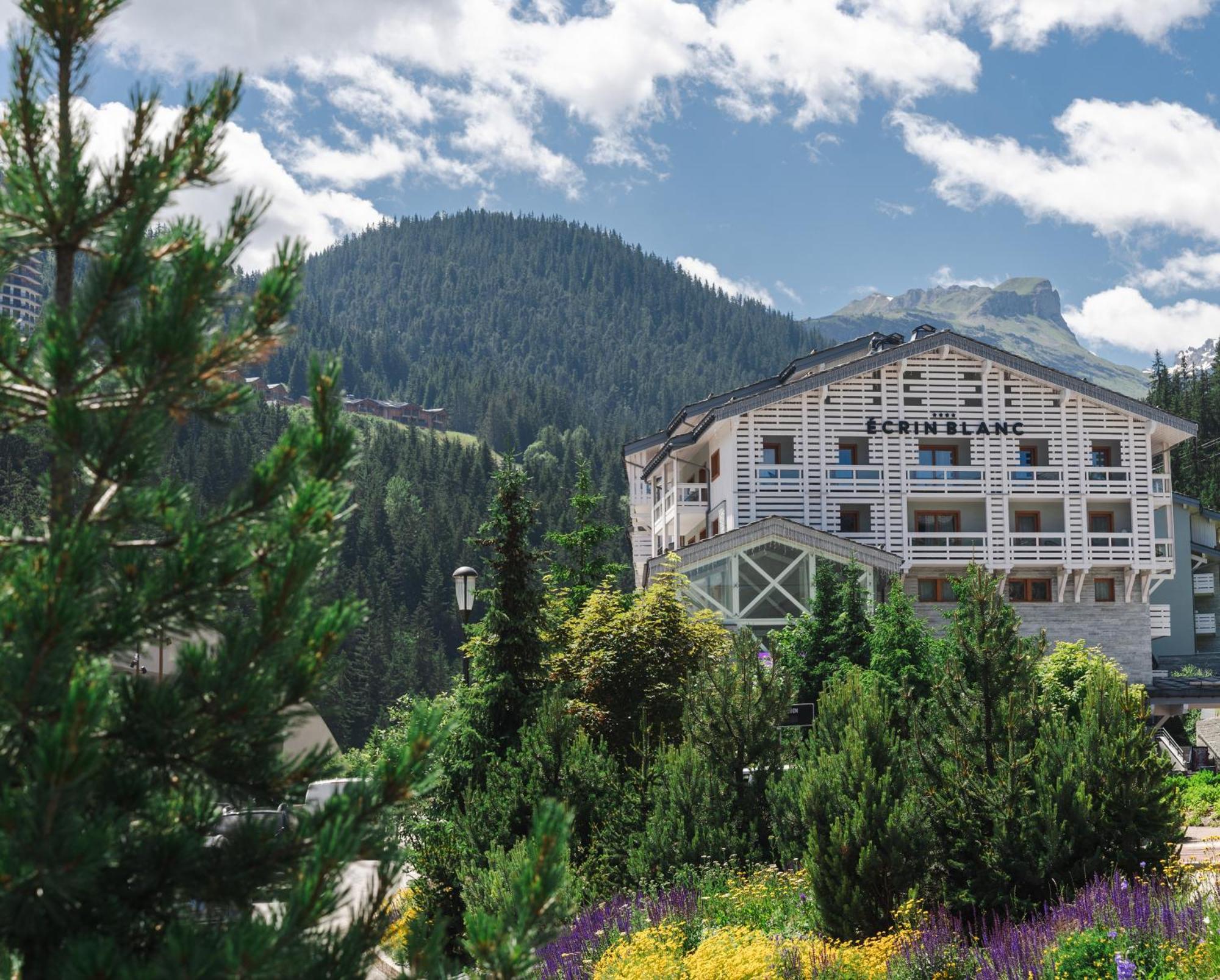 Ecrin Blanc Resort Courchevel Exterior foto